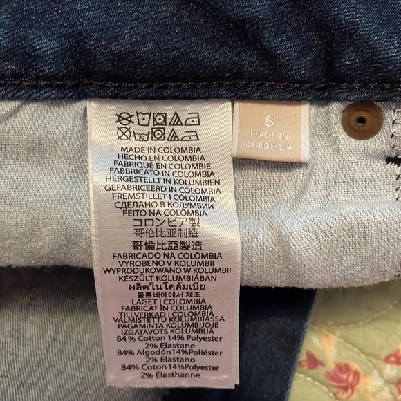 Micheal Kora ladies crop jeans - Picture 3 of 3